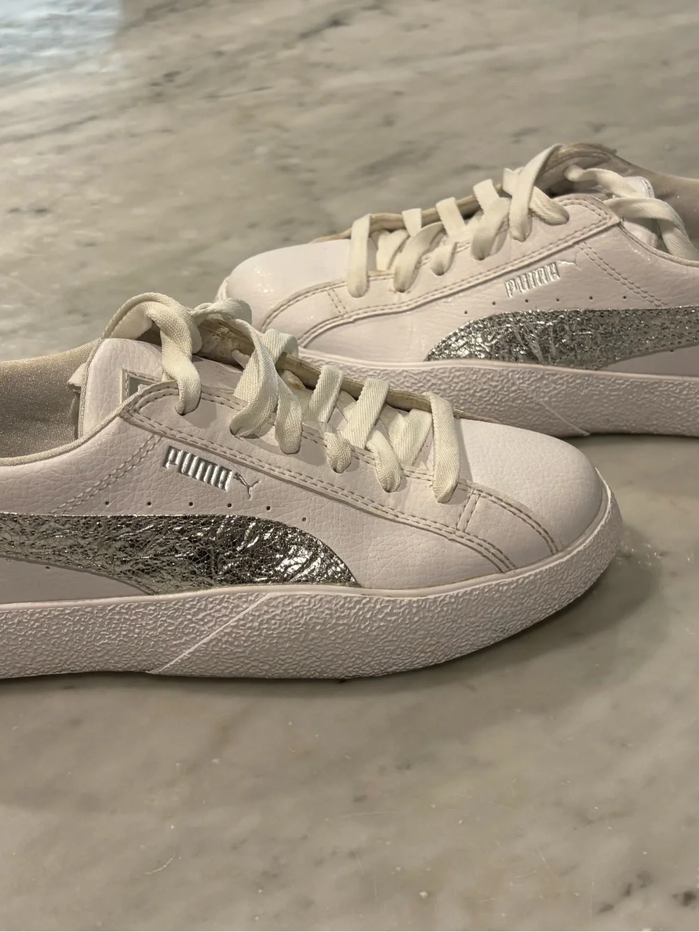 PUMA Basket Platform White Gold Silver Metallic Sneakers Mismatched - Womens 8.5